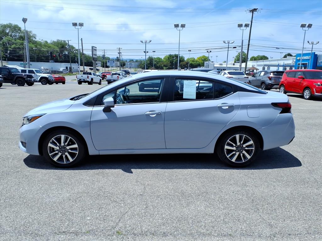 2025 Nissan Versa Sedan SV - Photo 7