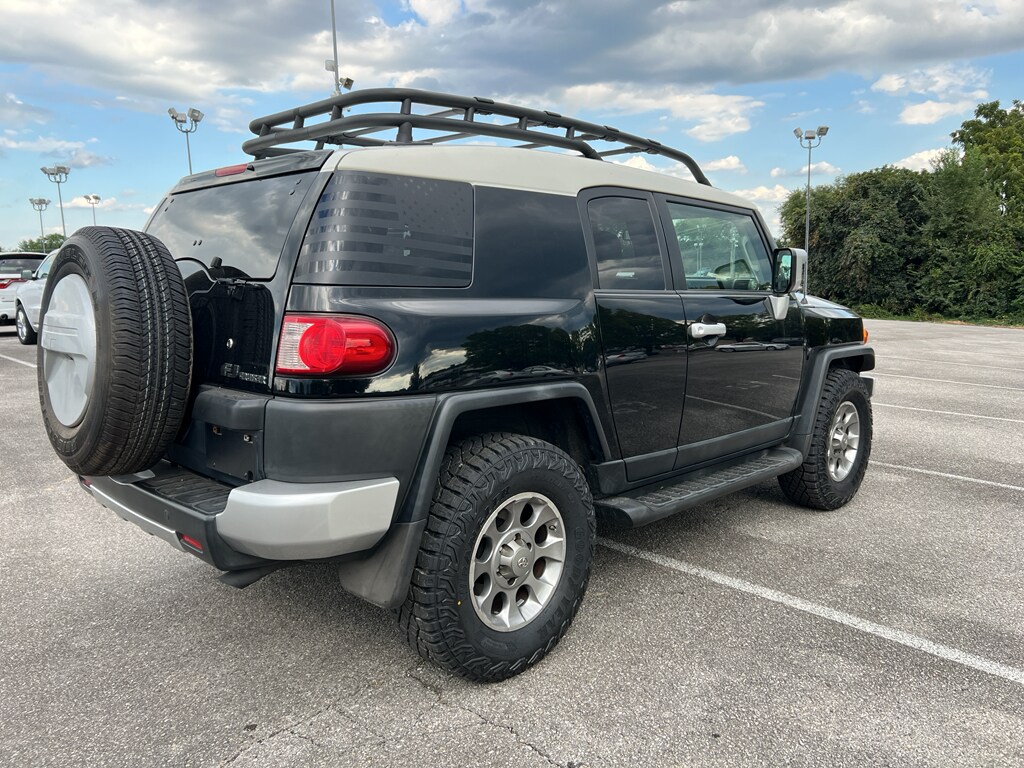 Used 2011 Toyota FJ Cruiser SR SUV