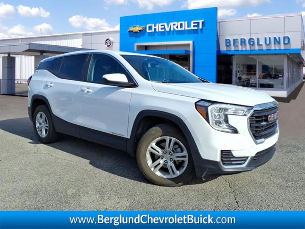 2024 GMC Terrain SLE's photo