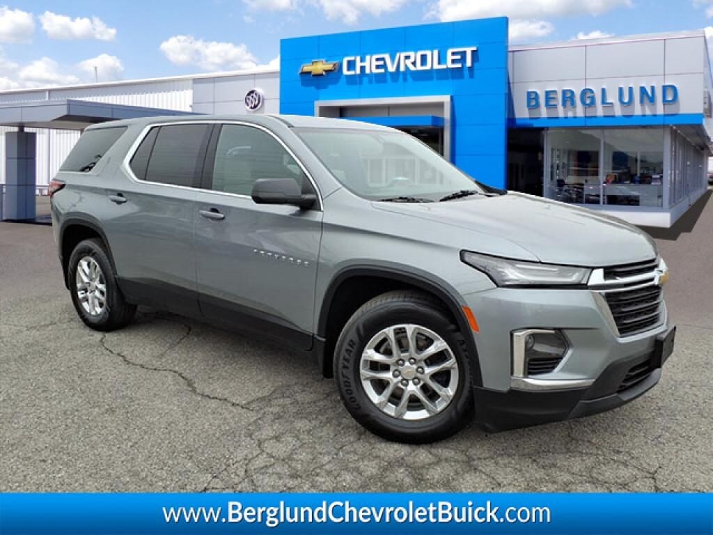 Used 2023 Chevrolet Traverse LS SUV