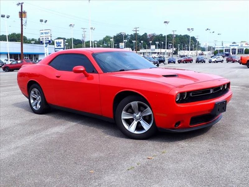 Used 2019 Dodge Challenger SXT with VIN 2C3CDZAG9KH705528 for sale in Roanoke, VA