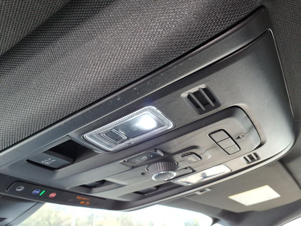 2022 GMC Yukon SLT - Photo 29