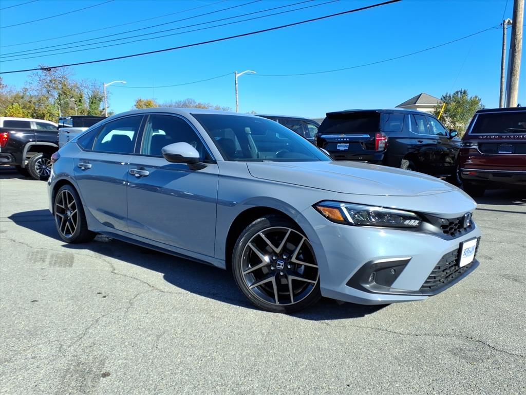 2022 Honda Civic Sport Touring Hatchback photo 2