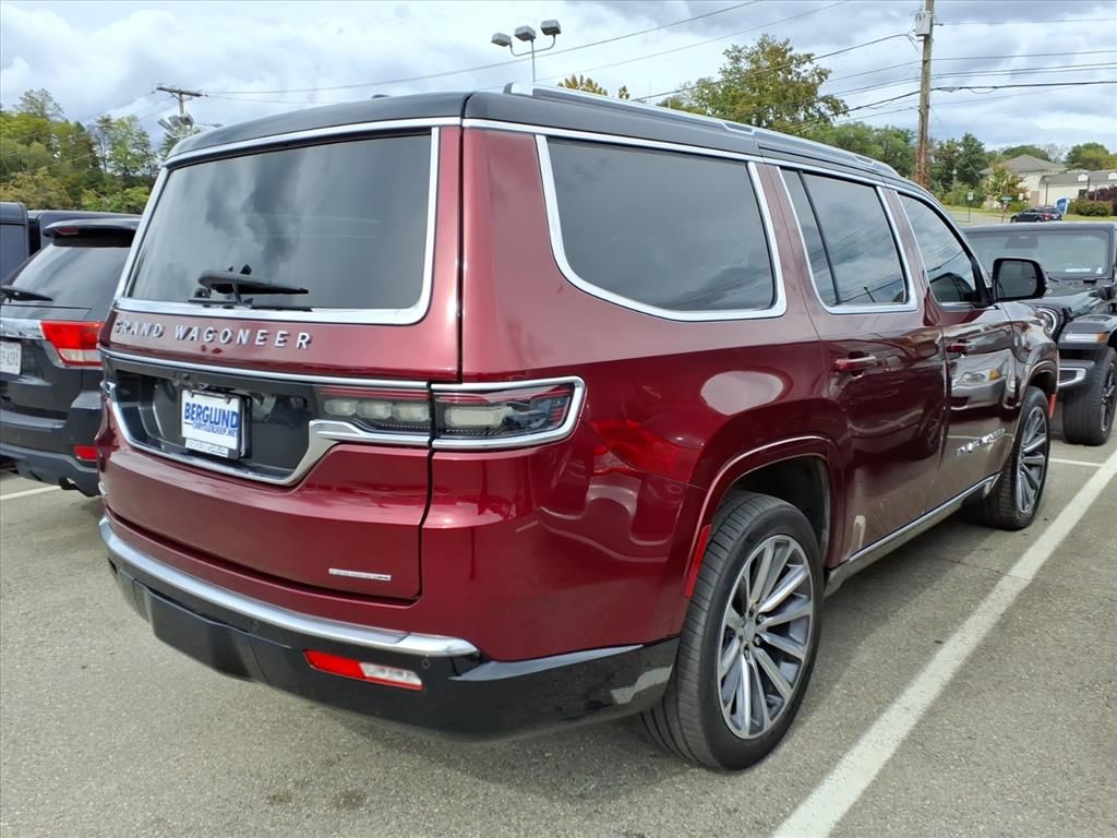 2022 Jeep Grand Wagoneer II photo 2