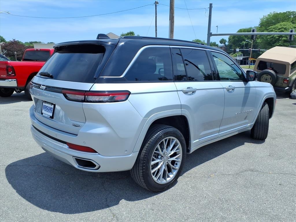Used 2025 Jeep Grand Cherokee Summit Sport Utility