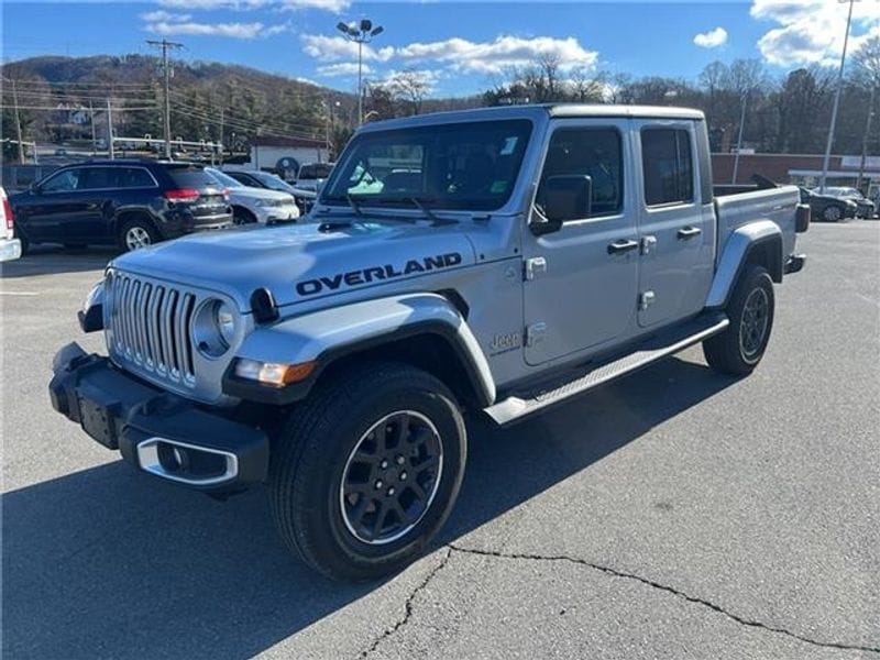 2023 Jeep Gladiator Overland's photo