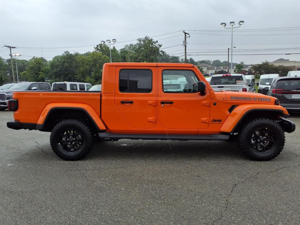 2025 Jeep Gladiator Sport photo 3