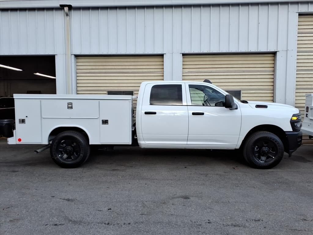 New 2026 Ram 2500 TRADESMAN CREW CAB 4X2 8' BOX Pickup