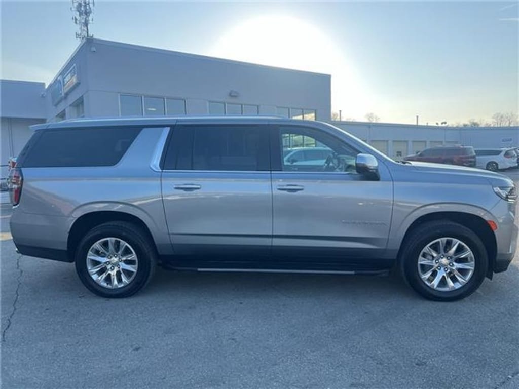 Used 2024 Chevrolet Suburban Premier SUV