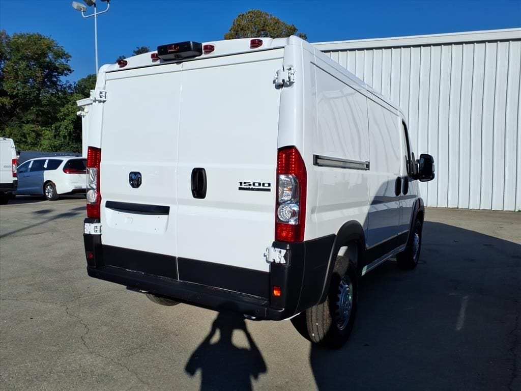 New 2025 Ram ProMaster PROMASTER 1500 TRADESMAN CARGO VAN LOW ROOF 118' W Cargo Van