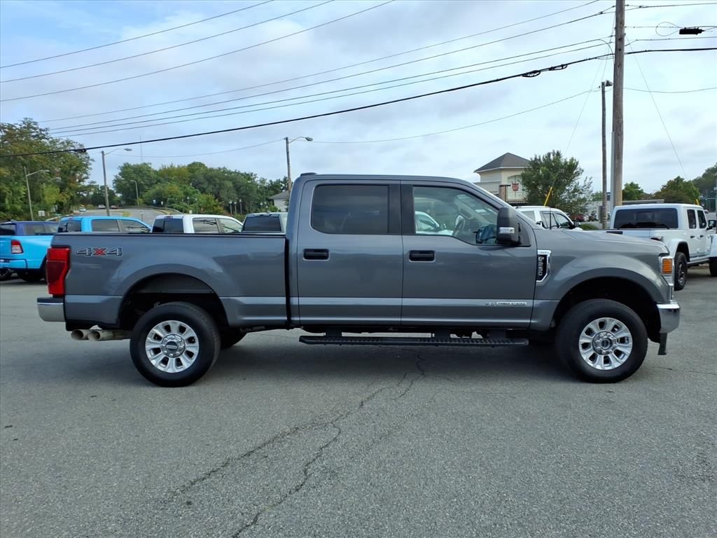 2022 Ford F-250 XLT photo 3
