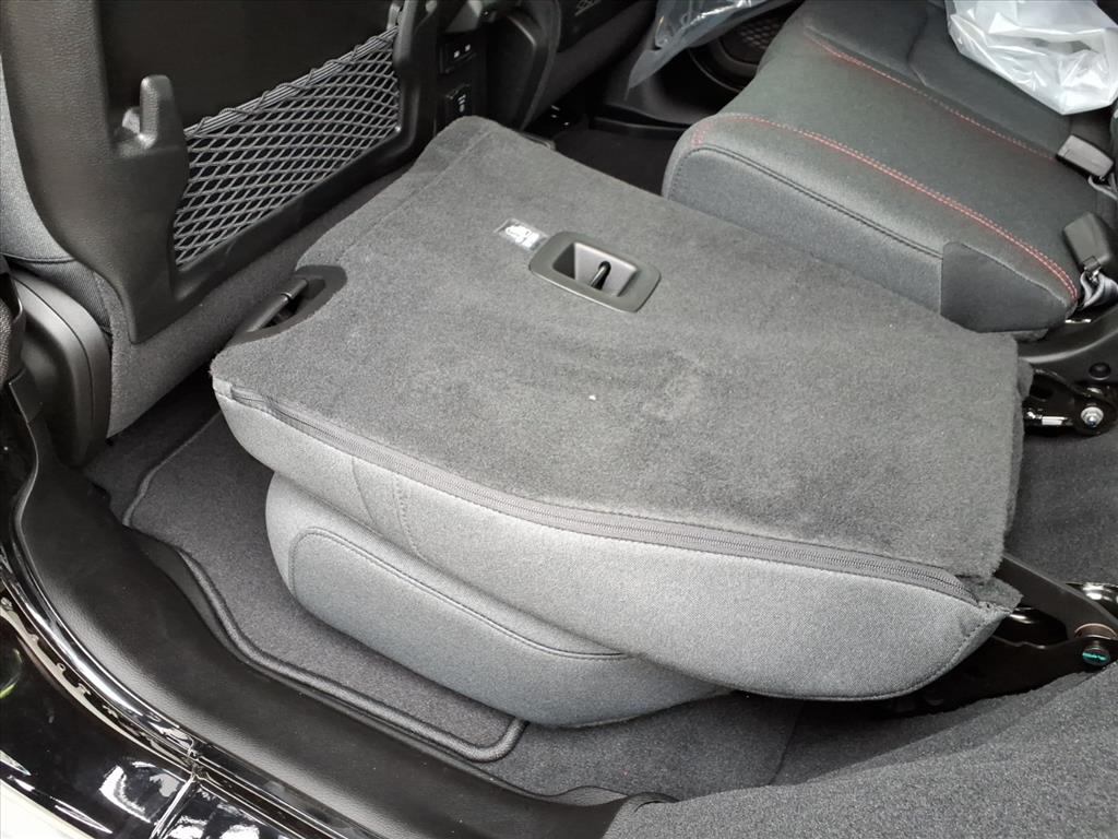 2025 Jeep Wrangler 4-Door Rubicon - Photo 32