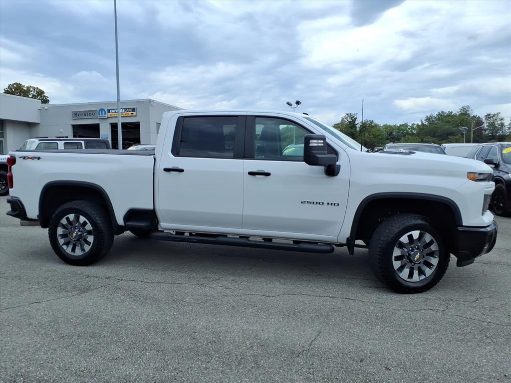 Used 2024 Chevrolet Silverado Custom Crew Cab