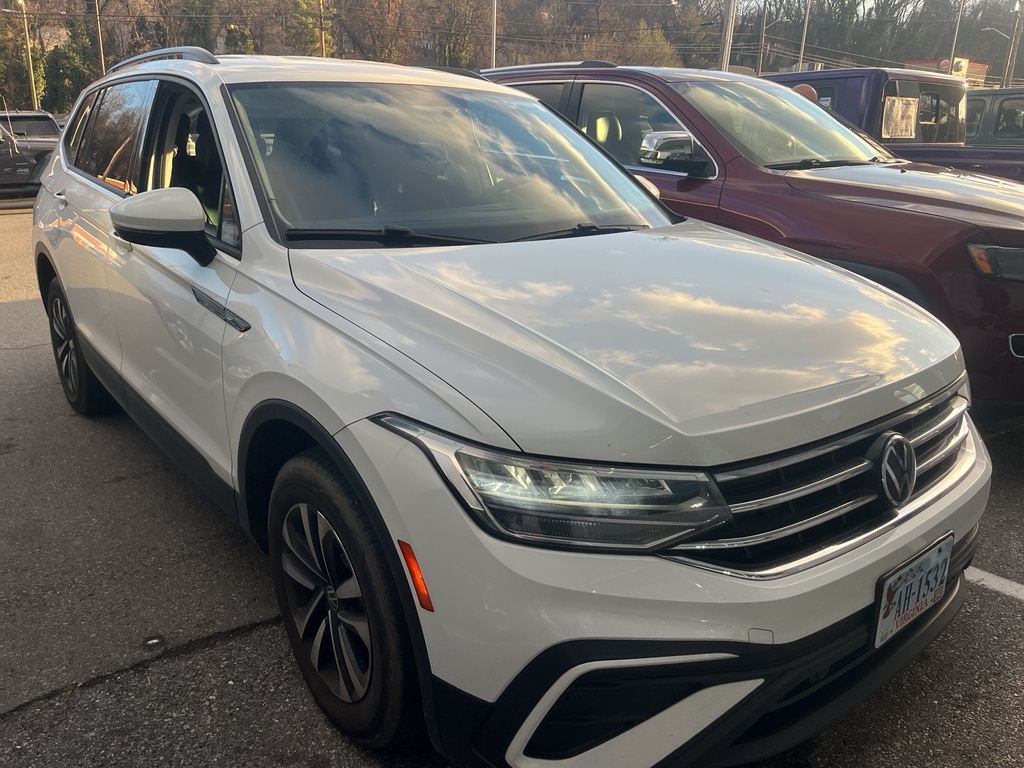 2022 Volkswagen Tiguan S's photo