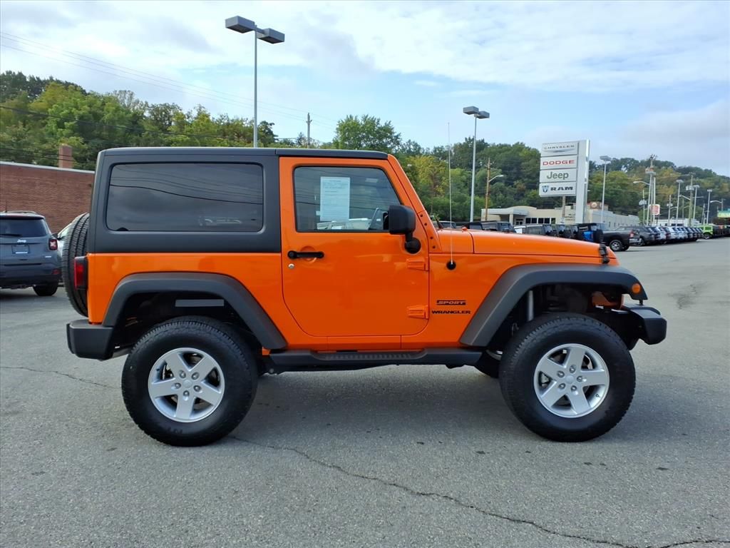 2013 Jeep Wrangler Sport photo 2