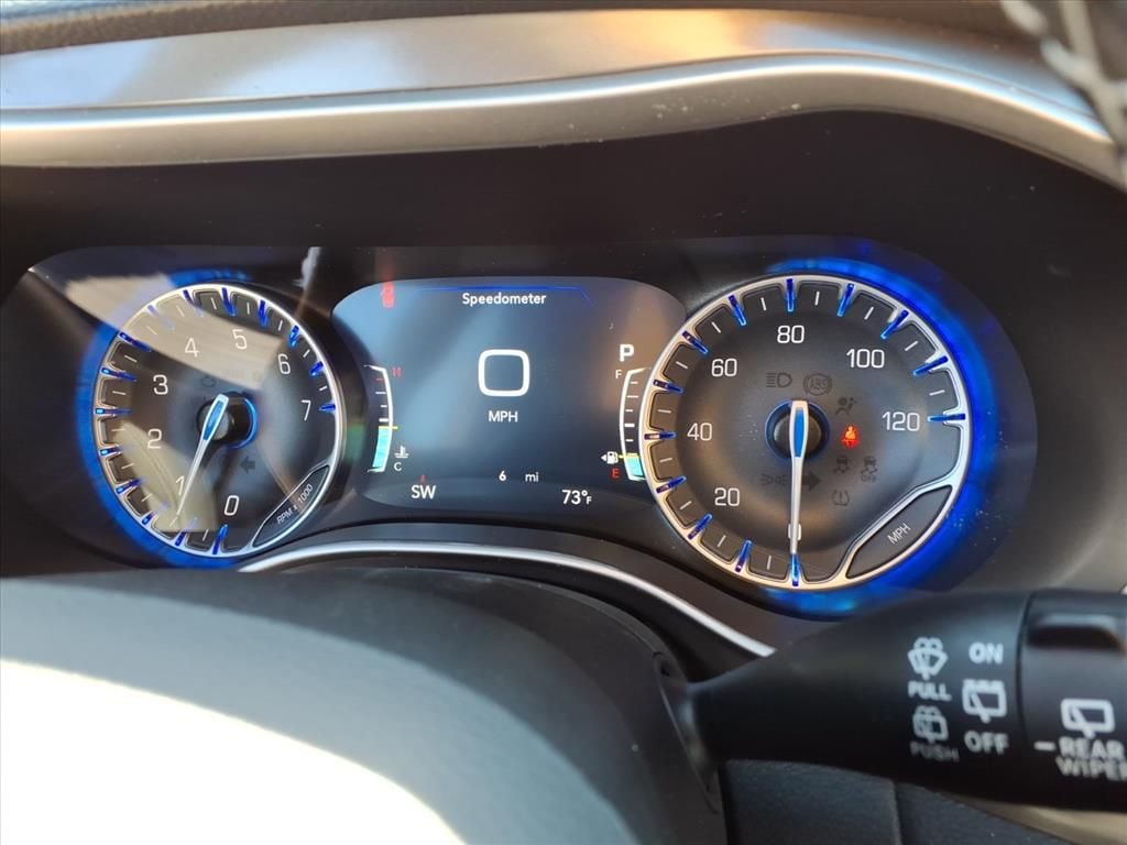 2026 Chrysler Pacifica Select - Photo 18