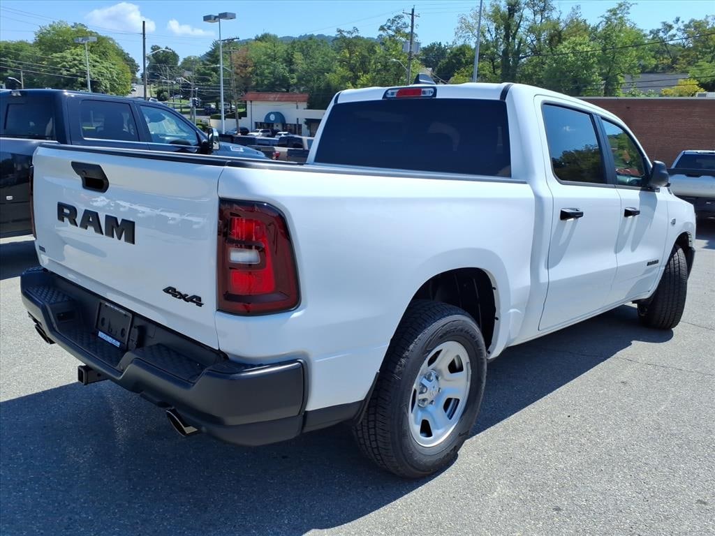 New 2026 Ram 1500 TRADESMAN CREW CAB 4X4 5'7 BOX Pickup