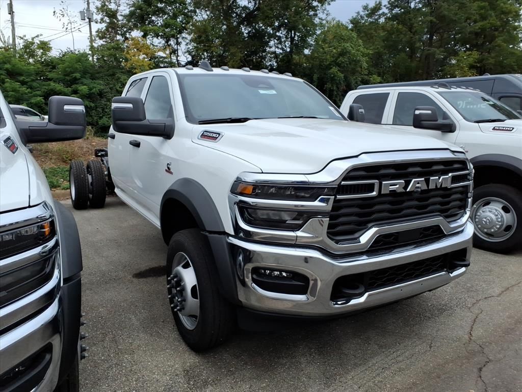 2026 Ram 5500 Tradesman photo 2