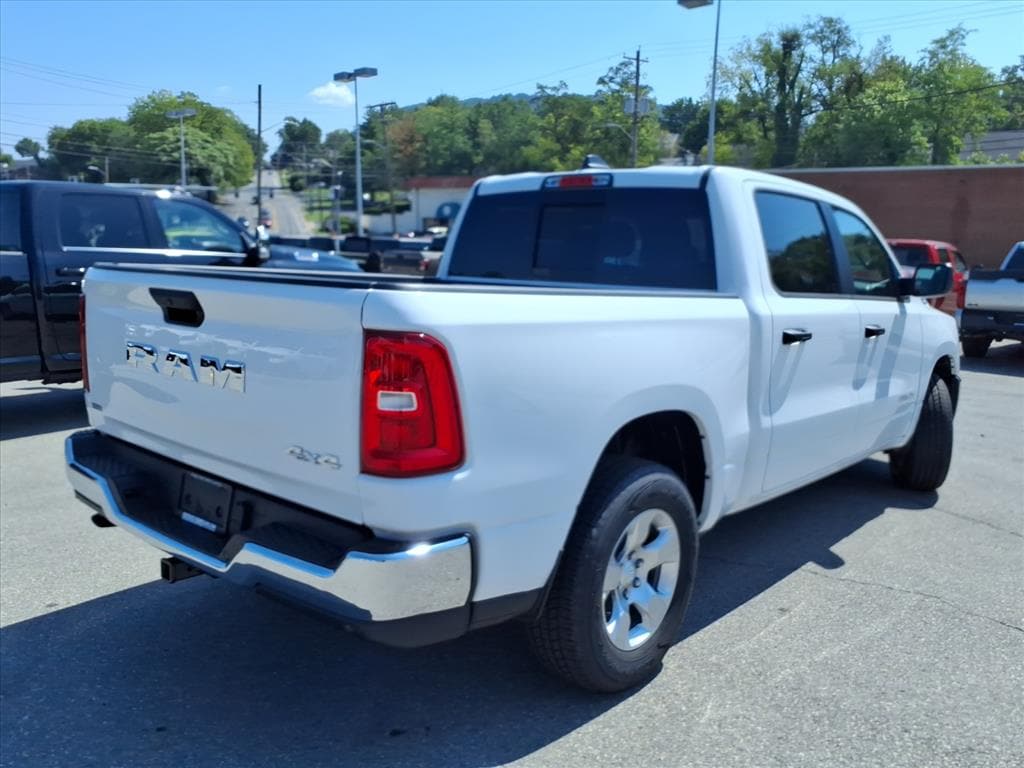 New 2026 Ram 1500 TRADESMAN CREW CAB 4X4 5'7 BOX Pickup