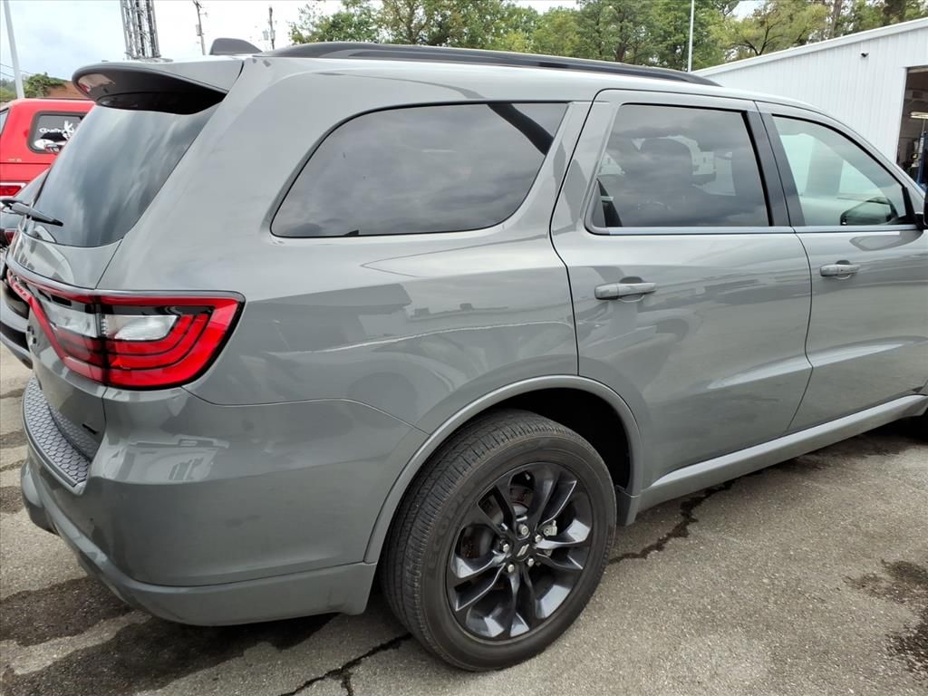 2023 Dodge Durango GT photo 2
