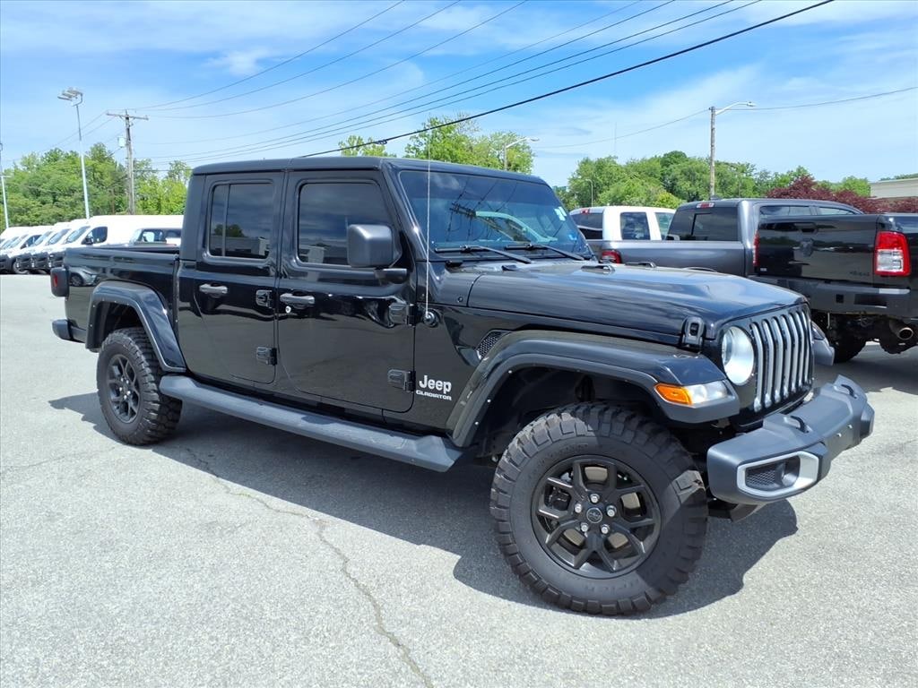 Used 2022 Jeep Gladiator Overland Crew Cab