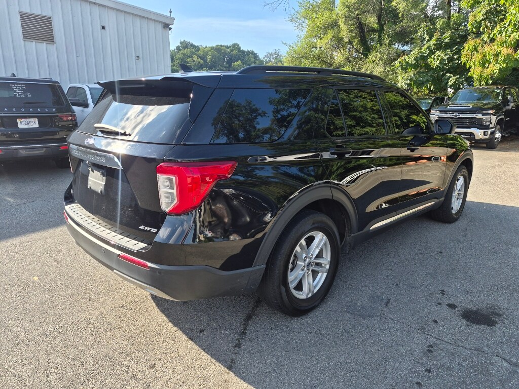 Used 2022 Ford Explorer XLT Sport Utility