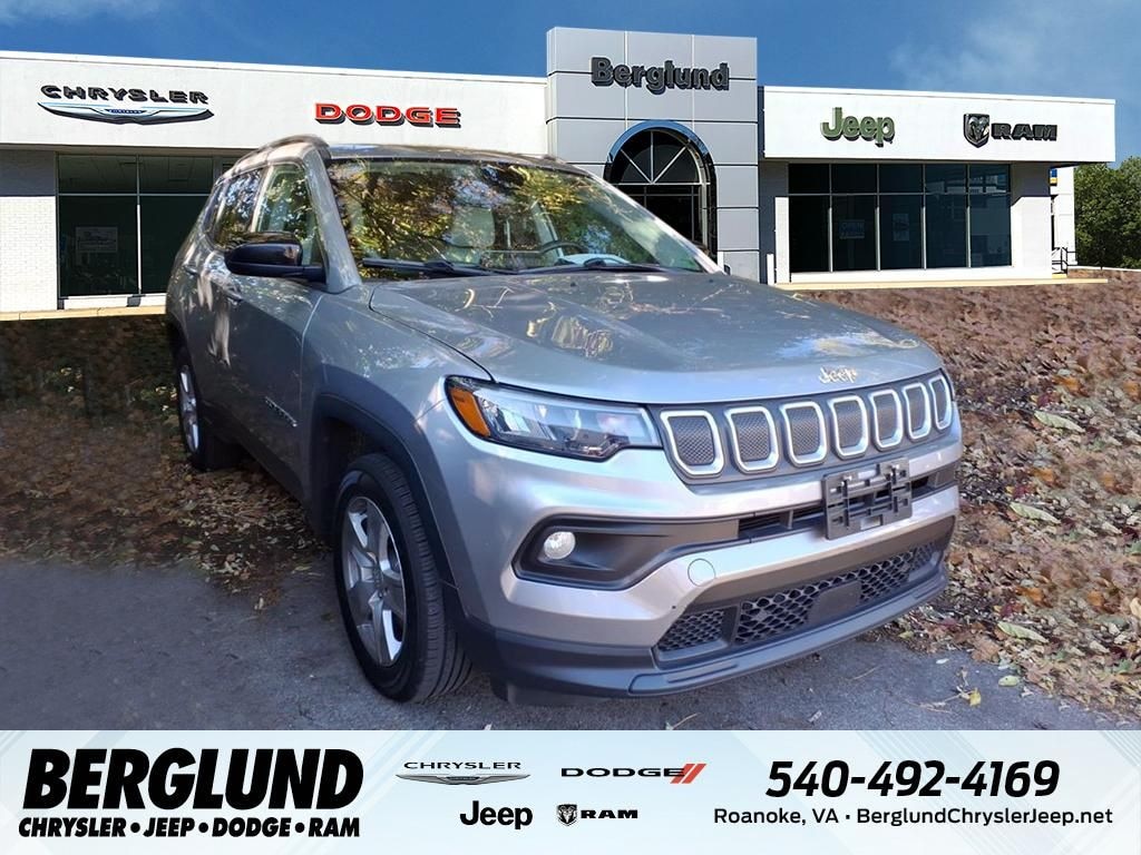 Used 2022 Jeep Compass Latitude Sport Utility