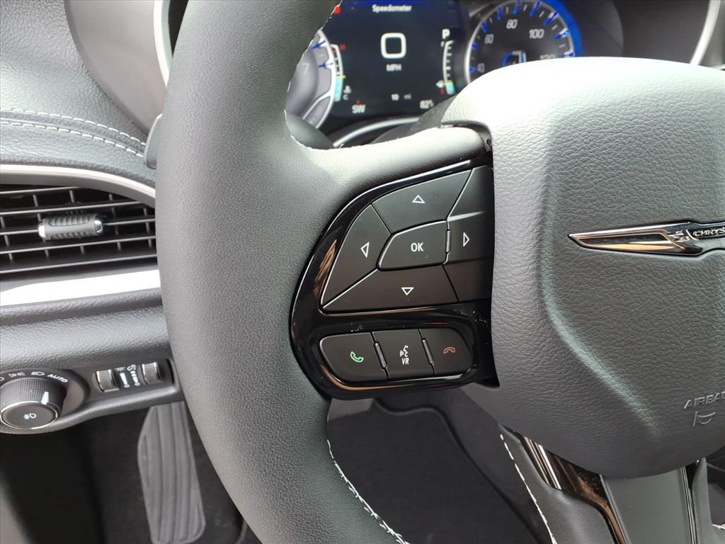 2026 Chrysler Pacifica Select - Photo 20