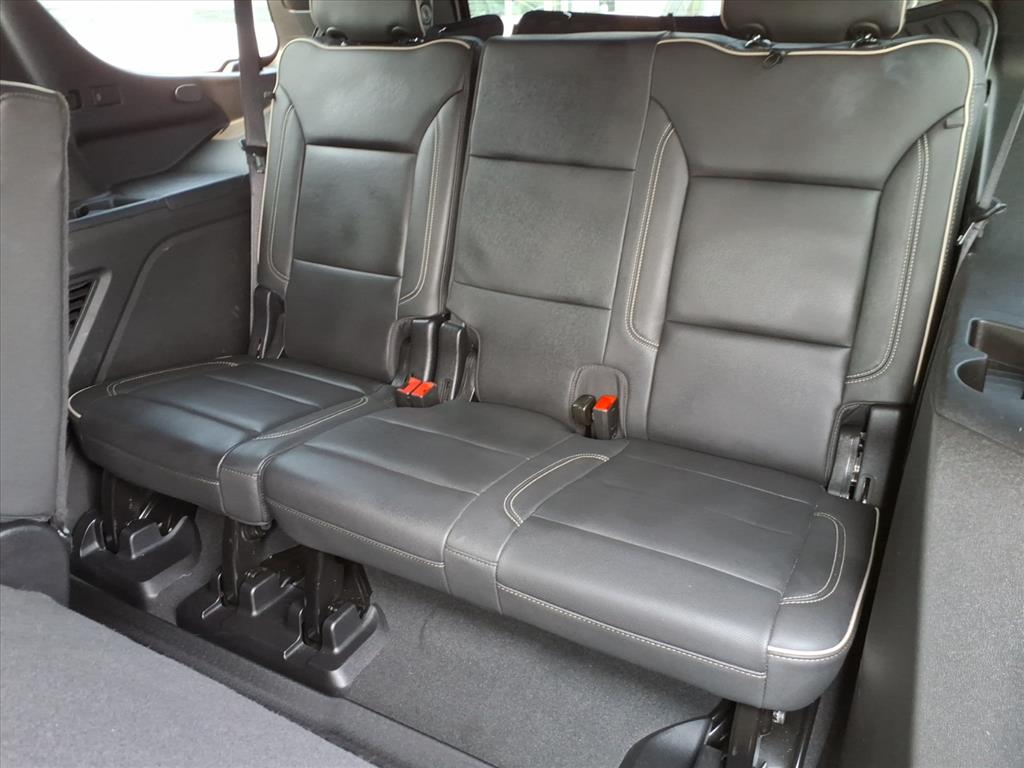 2024 GMC Yukon SLT - Photo 16