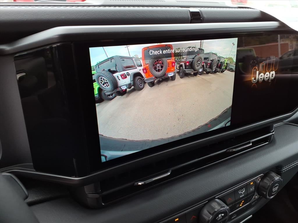 2025 Jeep Wrangler 4-Door Rubicon - Photo 23