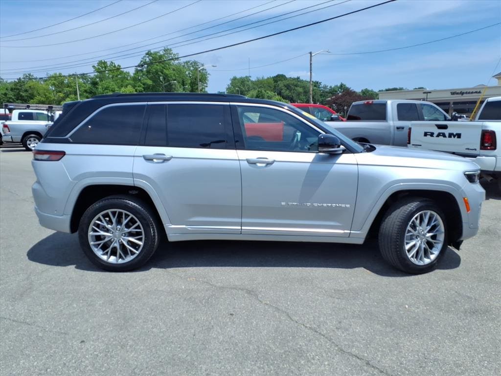Used 2025 Jeep Grand Cherokee Summit Sport Utility