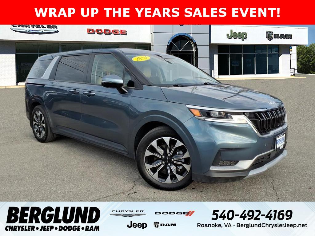 2024 Kia Carnival EX's photo