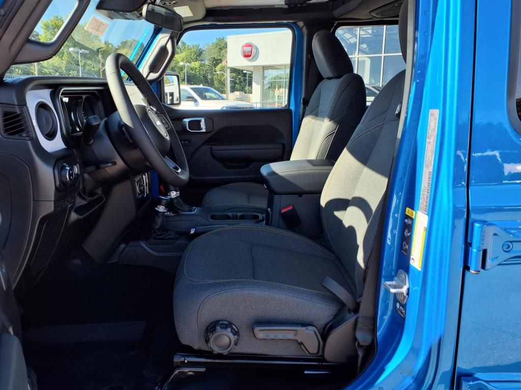 2025 Jeep Gladiator Sport S - Photo 11