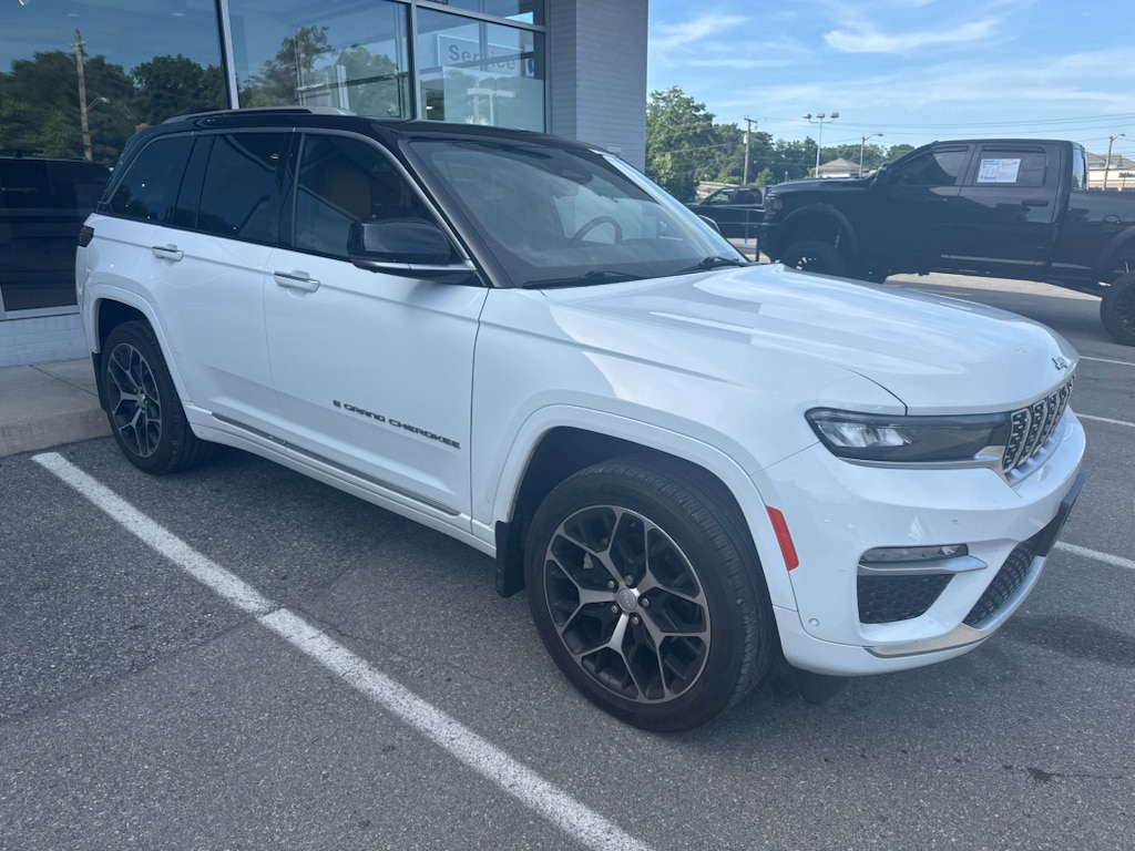 2022 Jeep Grand Cherokee Summit Reserve 4x4's photo