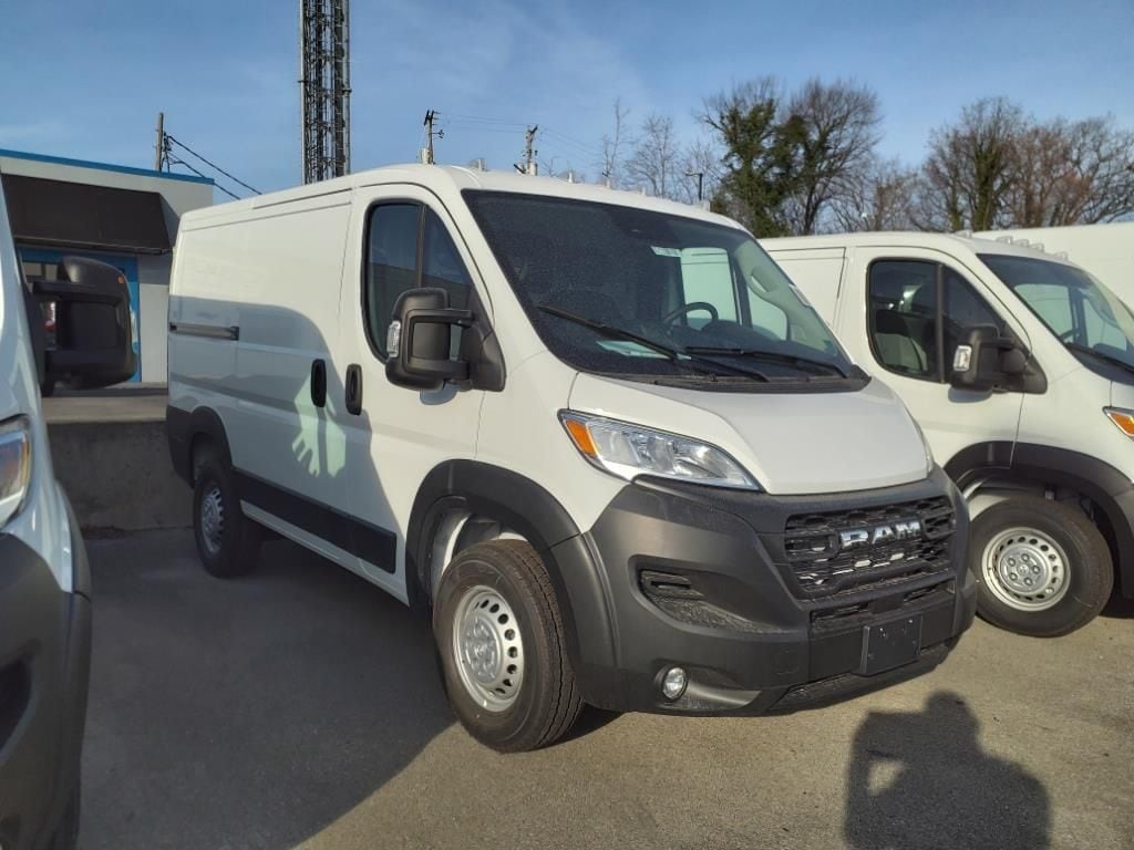 New 2025 Ram ProMaster PROMASTER 1500 TRADESMAN CARGO VAN LOW ROOF 118' W Cargo Van