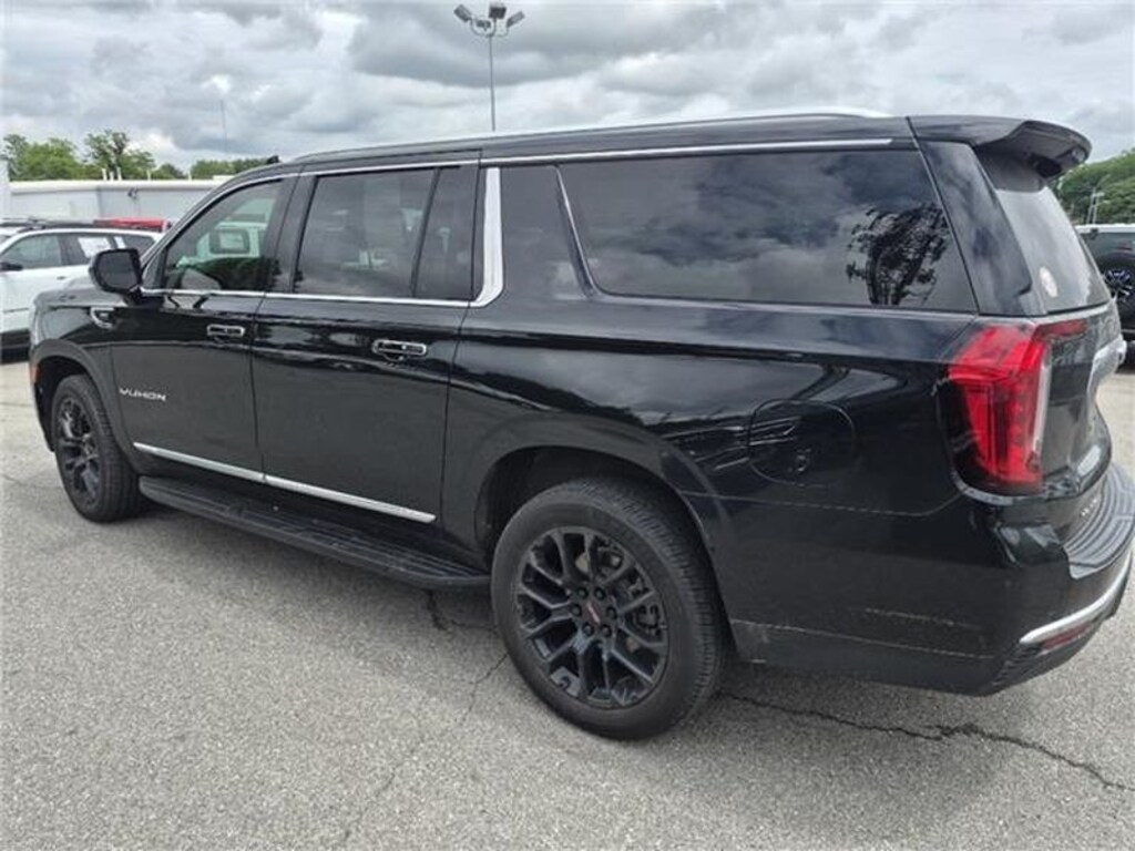 Used 2023 GMC Yukon XL SLT Sport Utility