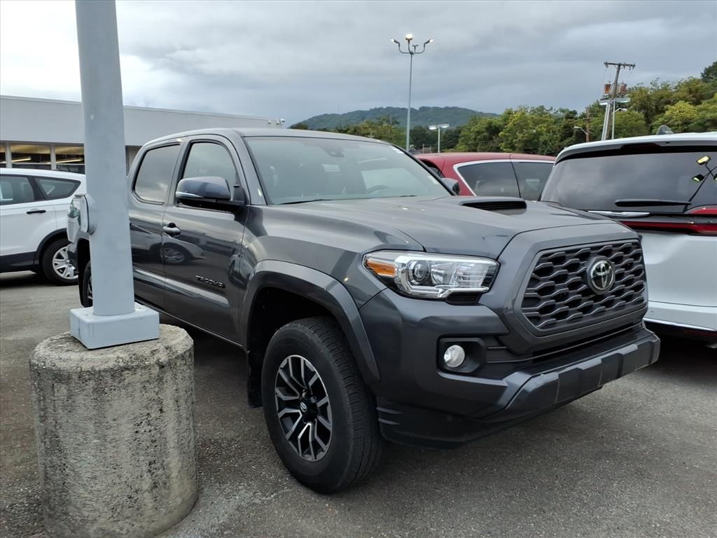 2022 Toyota Tacoma TRD Sport Double Cab photo 2