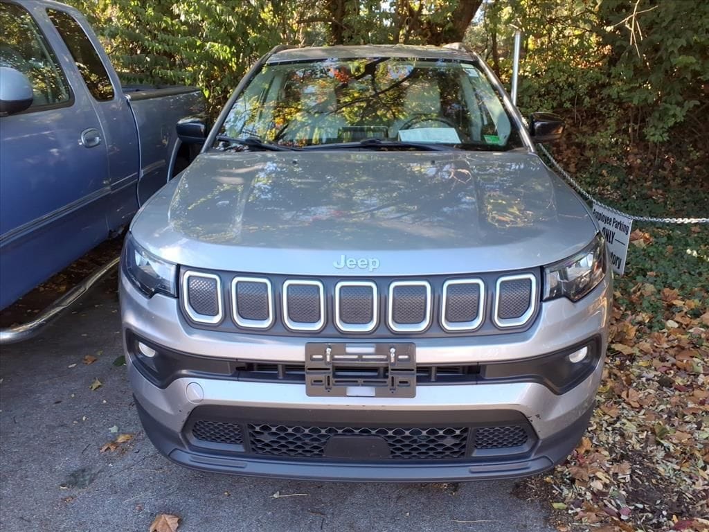 Used 2022 Jeep Compass Latitude Sport Utility