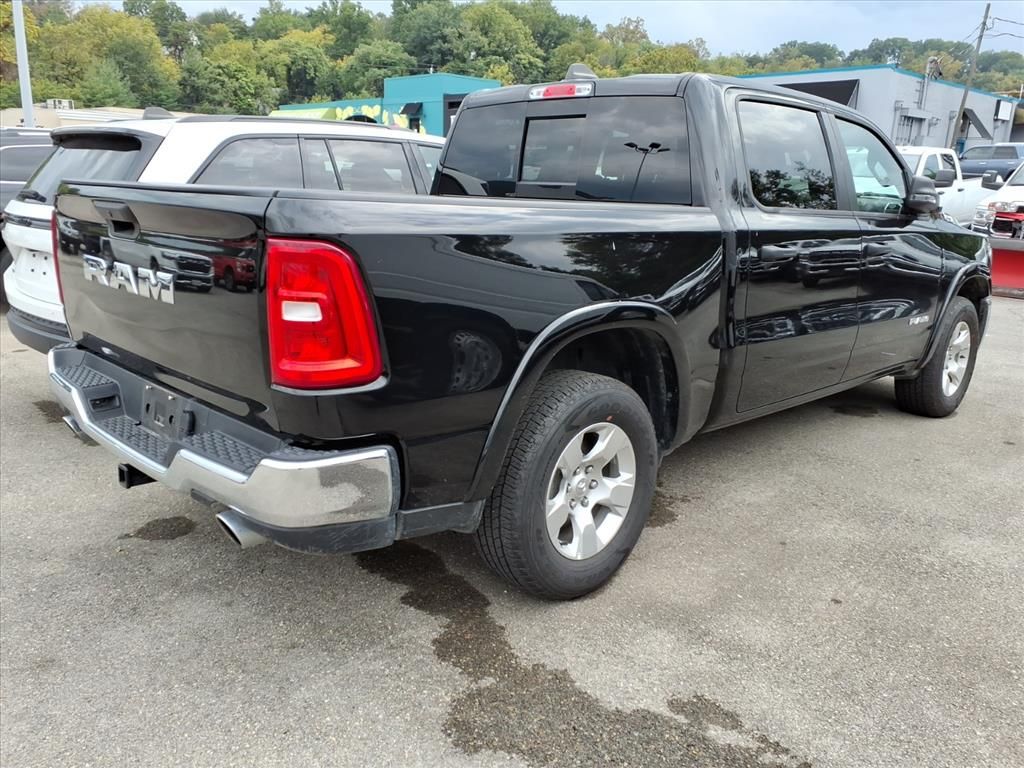 2025 Ram 1500 Big Horn photo 3