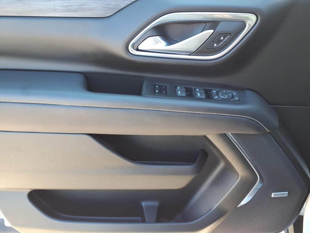 2022 GMC Yukon SLT - Photo 16