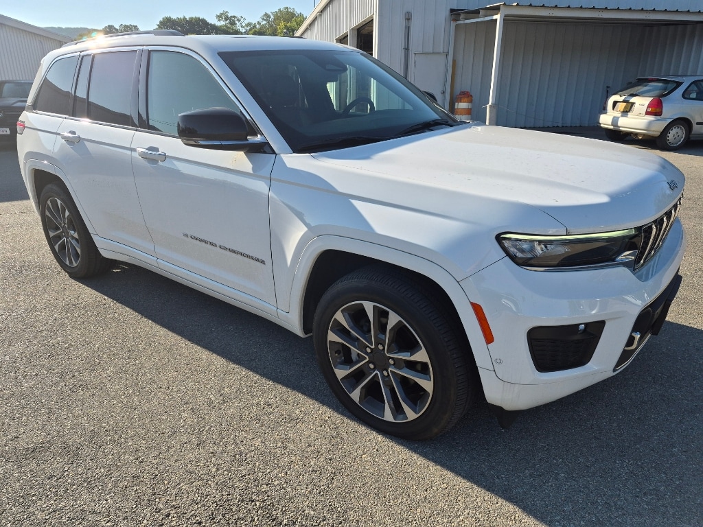 Used 2023 Jeep Grand Cherokee Overland Sport Utility
