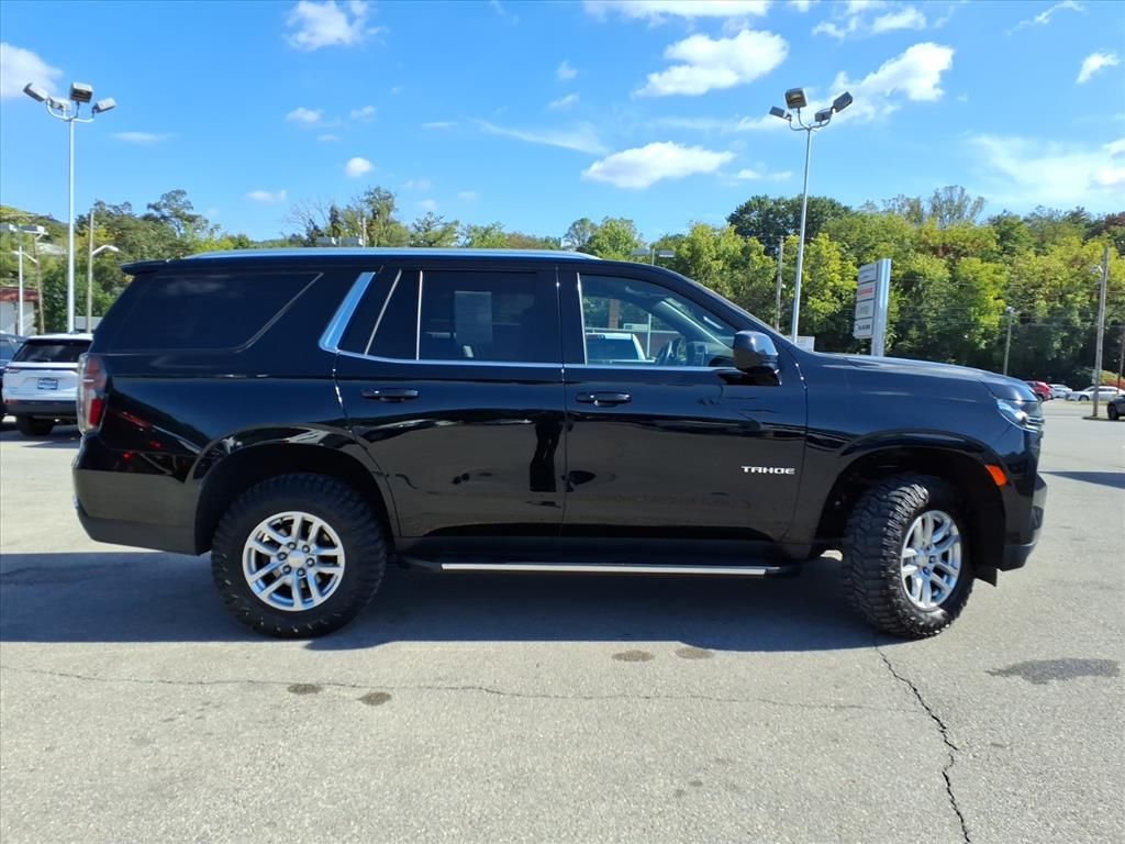 2021 Chevrolet Tahoe LT photo 2