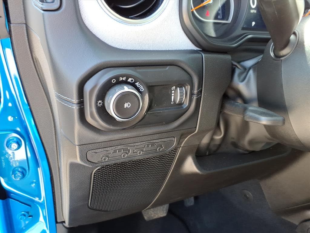 2024 Jeep Wrangler 4-Door Sahara - Photo 24