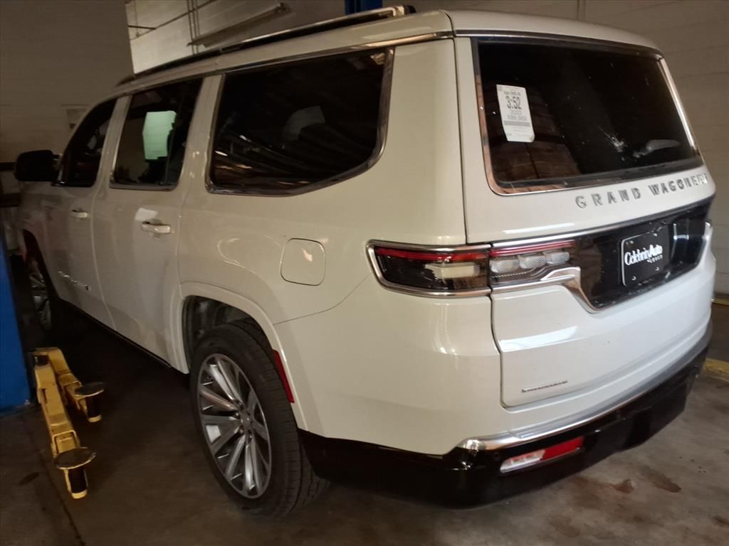 2022 Jeep Grand Wagoneer I photo 4