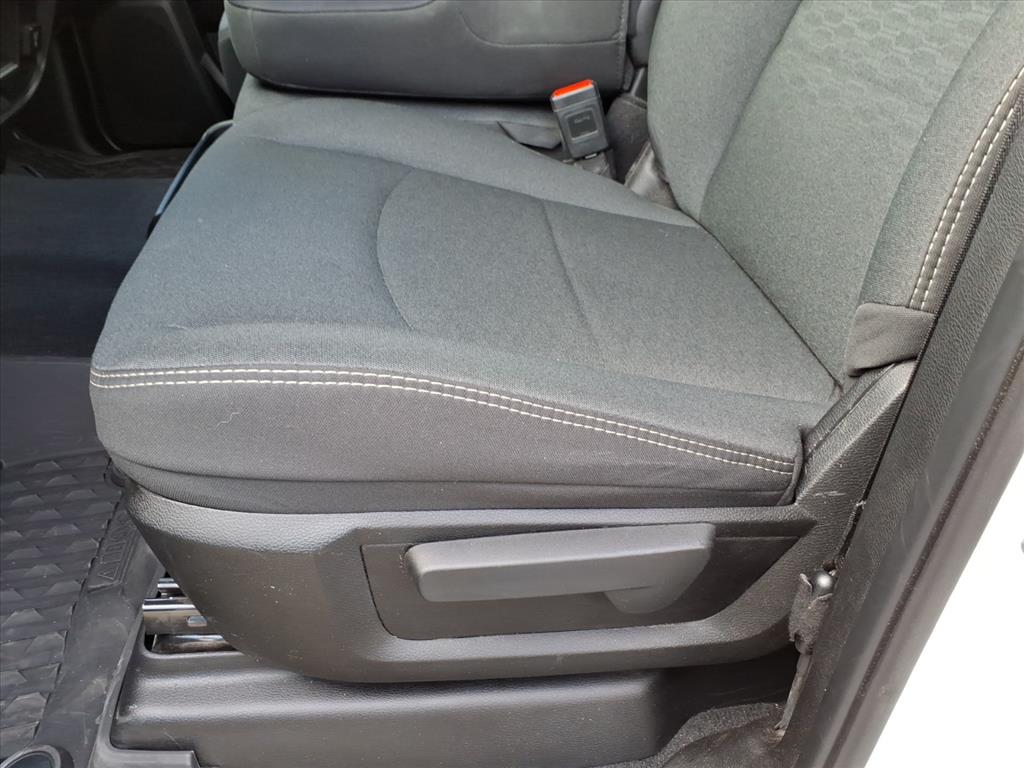 2025 RAM 2500 Tradesman - Photo 16