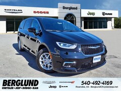 2026 Chrysler Pacifica SELECT Passenger Van