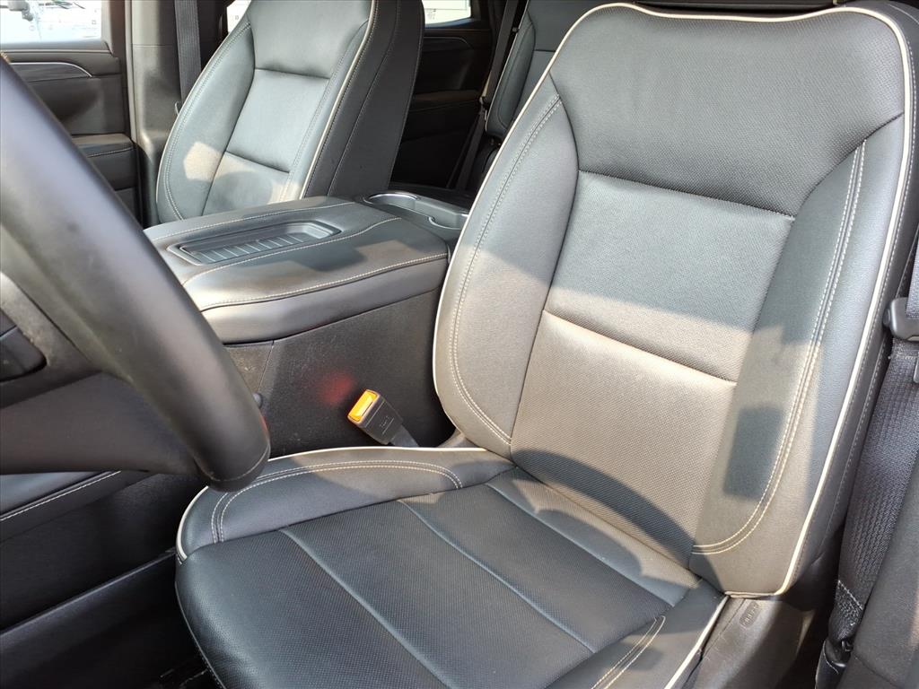2024 GMC Yukon SLT - Photo 12