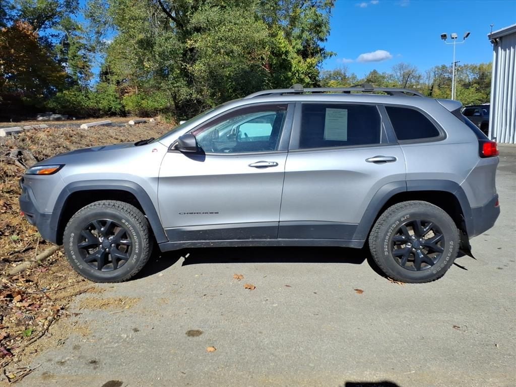 Used 2017 Jeep Cherokee Trailhawk Sport Utility