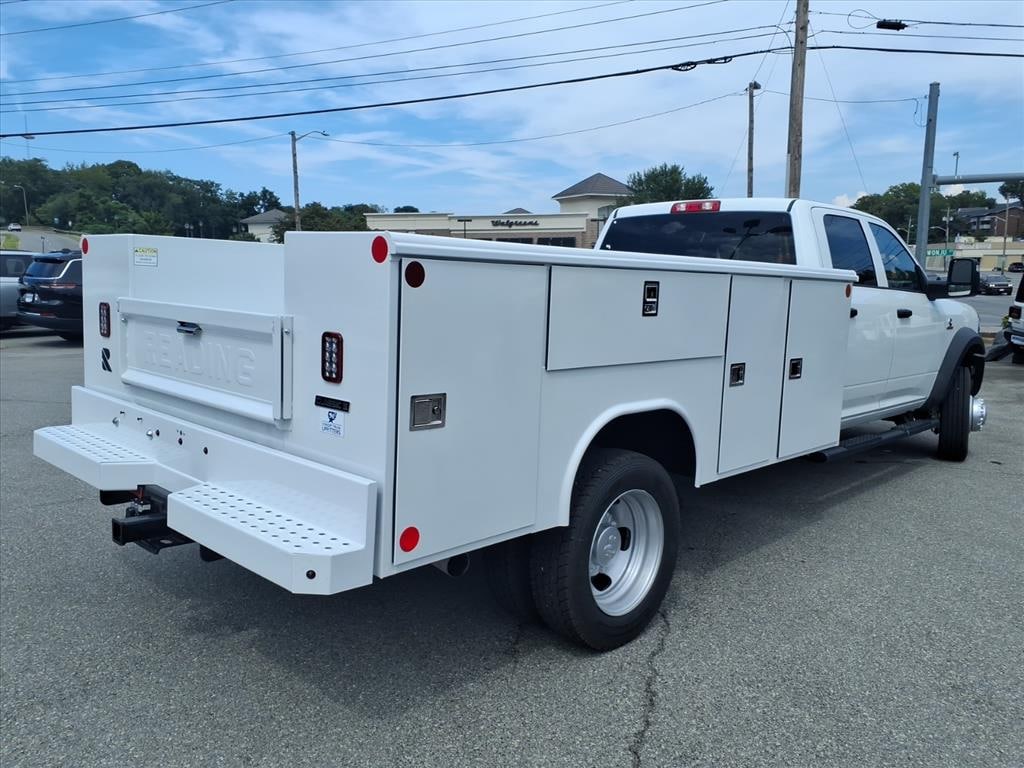 New 2026 Ram 5500 TRADESMAN CHASSIS CREW CAB 4X4 84' CA Pickup