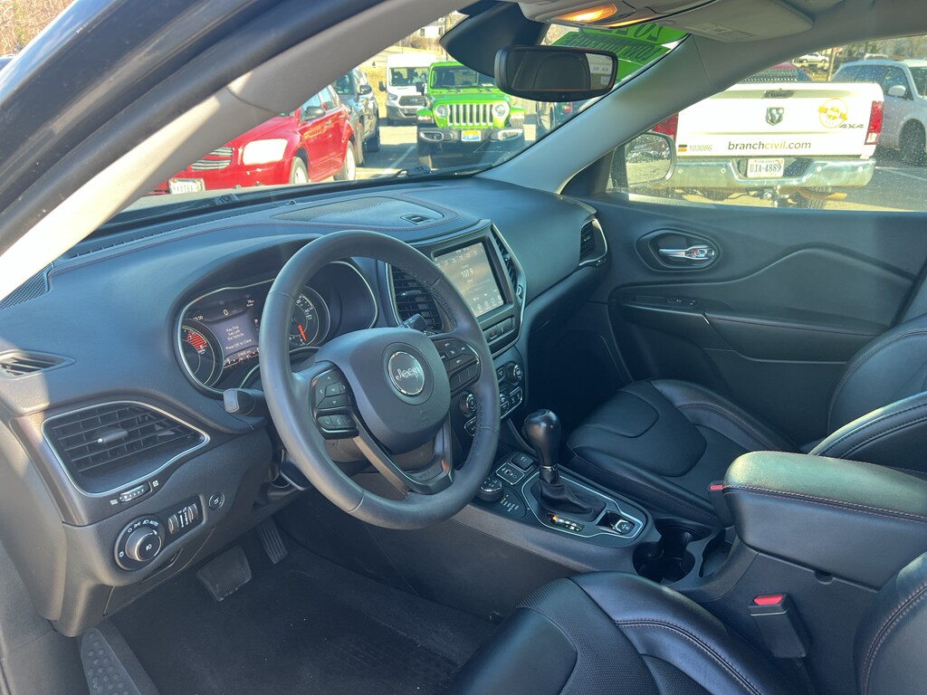 Used 2022 Jeep Cherokee Trailhawk Sport Utility